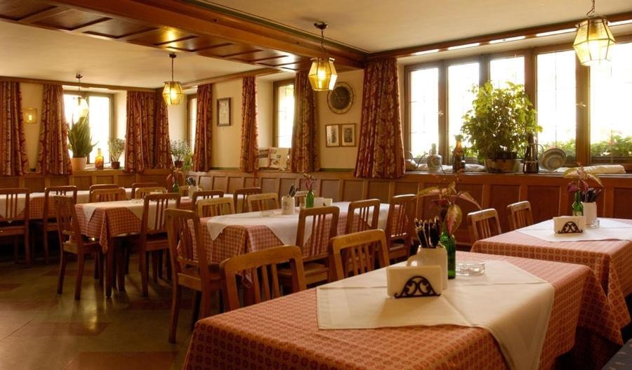 Karpfenhotel & Herrenhaus Im Gasthaus Sindel-Buckel 포이흐트방엔 외부 사진